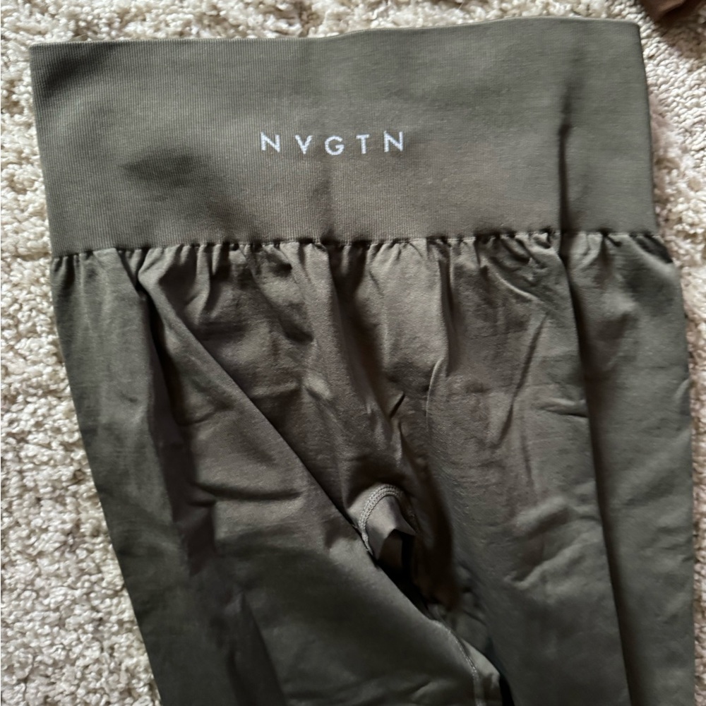 NVGTN seamless leggings olive green